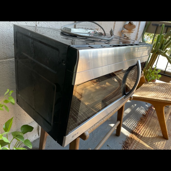 LG microwave , used & it is in great conditions.